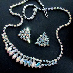 VTG DELICATE B DAVID AB RHINESTONE DECO 17″ NECKLACE EARRINGS 60s PRONG SET EXC