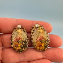 Vintage West Germany Clip On Earrings Gold Tone Filigree Floral Decal Rhinestone