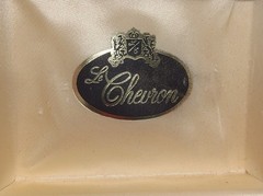 Le Chevron Vintage Gold Tone Square Bullet Back Cufflinks Presentation Box