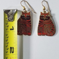 Vintage Laurel Burch Red Shambala Cat Gold Tone Enamel Dangle Hook Earrings