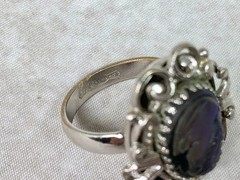 Woman’s Vintage Art Glass Cameo Ring Whiting & Davis Blue Iridescent Size 8.5