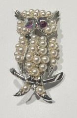 Vintage Pearl & Rhinestone Owl Bird Brooch Pin