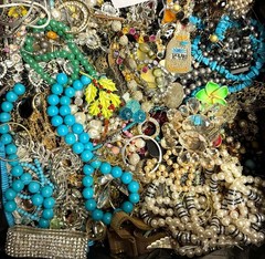 3 Pounds Unsearched Lot Jewelry Old Vintage & Modern Wear Resell & Junk Mixed In