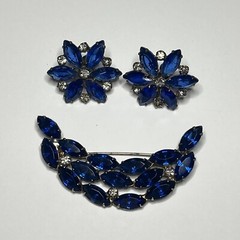 Vintage Unsigned Royal Blue Glass and Rhinestone Brooch and Earring Set