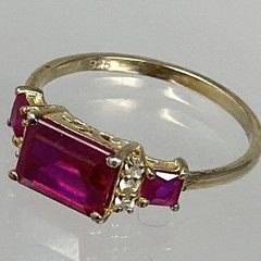 Vintage Sterling Silver 925 Gold Tone East West Red Baguette Crystal Ring Size 8