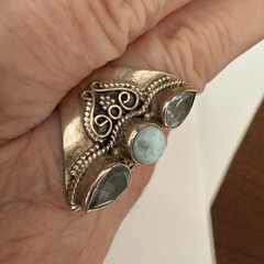 STERLING SILVER VINTAGE GENUINE BLUE TOPAZ & LARIMAR STONES SIZE 7 1/2