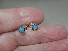 VINTAGE AUSTRALIAN OPALS SET IN STERLING SILVER PIERCED STUD EARRINGS 4111