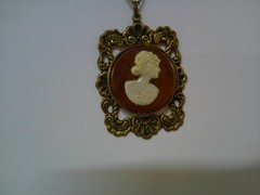 Gold Clad Cameo Pendant Necklace 18 In Chain Vintage Estate Jewelry