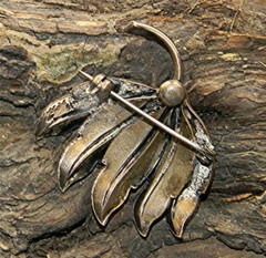 VERY OLD VINTAGE ESTATE ANTIQUE GOLD TONE LEAF BROOCH PIN