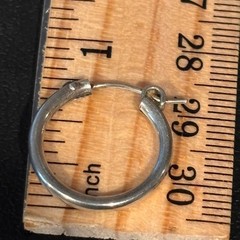 Vintage Classic Silver 1/2″ Hoop Earrings Sterling SIlver Tested Pierced Ears
