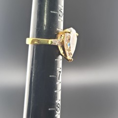 Vtg Sz 6 Ring Lg Teardrop Pear 2 Baguette Cubic Zirconia 18KGE Fashion Jewelry