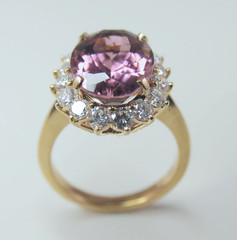 Vintage 18k Gold Lady’s 17 Stone Pink Tourmaline Diamond 6.65ctw Ring Size 5.75