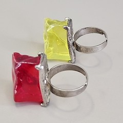 Acrylic Ring Lot of 2 Red yellow Faux Rock Silver Tone 1970s Chunky Adjustable 7