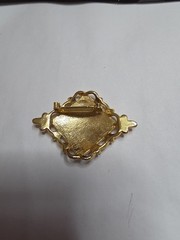 Vintage 1970s 1980s Enamel On Goldtone Metal 1.75″