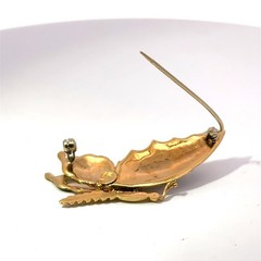 18k Stamped Yellow Gold White & Black Enamel Butterfly Brooch Pin