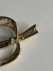 VINTAGE TO NOW ASSORTED MIXED JEWELRY LOT 17 PIECES SOME SIGNED