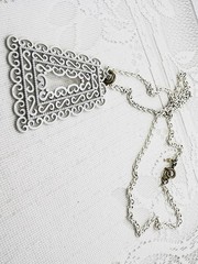 Vintage 1960s Crown Trifari Gold Tone White Enamel Large Pendant 28 In Necklace