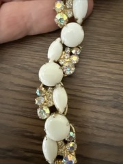 VTG JULIANA D&E Gold Tone Milk Glass AB & Clear Rhinestone Bracelet Borealis