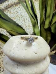 Ladies ESTATE 14k Yellow White Gold NATURAL Solitaire Diamond Ring band