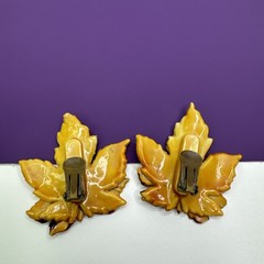 Vintage Maple Leaf Earrings Light Weight Earthy shade Realistic Leaves Celluloid