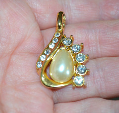Vintage Gold Tone Large Faux Pearl Teardrop Pendant With Rhinestones 1.5″