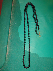 Vintage LR Lady Remington Black Glass Beaded 48″ Necklace