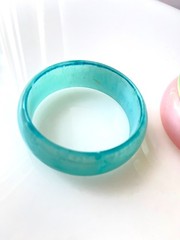 Vintage Stack Iridescent Pastel Bangle Lucite Bracelets Pink Yellow Blue Green