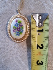 Vintage Avon Gold Tone Locket 1970-80s “Forget-Me-Not” Pendant With Chain