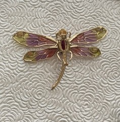 Vintage style dragonfly w/ movable wings brooch pin gold tone metal