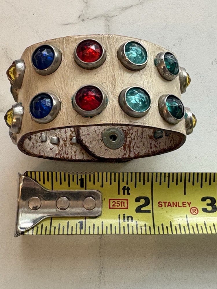 XX-RARE VINTAGE 1960s-70s ROCKABILLY/HIPPY/BOHO/LEATHER JEWELED WRISTBAND 👀