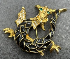 GORGEOUS Black Enamel Chinese Dragon Green Rhinestone Unsigned Gold Tone Brooch