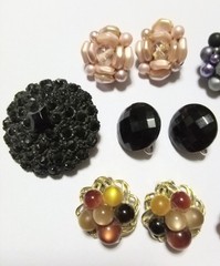 Vintage 6 Pair Clip Earrings & 1 Brooch Pin