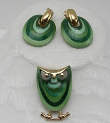 1970s EISENBERG Shades of Green Enamel Artist Series Owl Brooch & Earrings