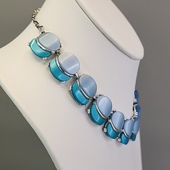 Vintage Thermoset Necklace Blue Silver Tone 15.5″
