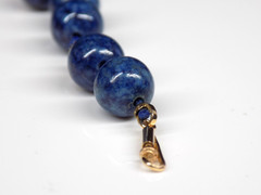 Vintage Lapis Lazuli Bracelet 14K Yellow Gold Clasp Etched Beads Hand Knotted 8″