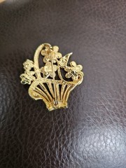 AAi Springtime Basket Of Flowers Pin/Brooch Rhinestones Filigree Gold Tone