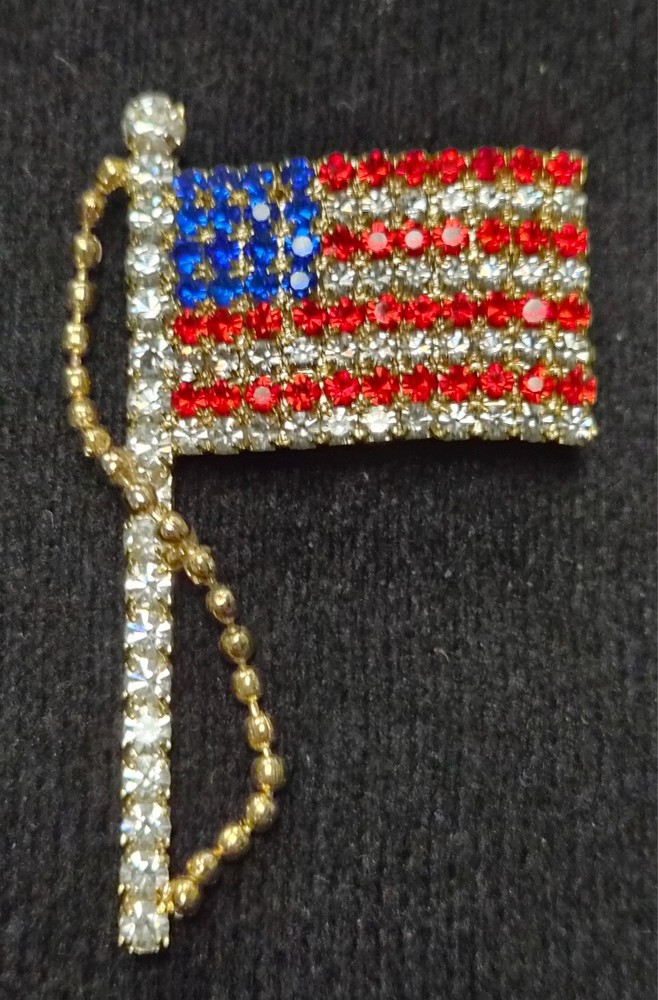 Vintage 70’s American Flag 4th of July Paved Rhinestones Patriotic Pin / Brooch