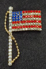 Vintage 70’s American Flag 4th of July Paved Rhinestones Patriotic Pin / Brooch