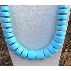 VTG Joan Rivers Graduated Disc Acrylic Lucite Necklace Turquoise Chunky 24″