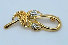 elegant Vintage style Gold Tone plant flower shape fashion jewelry Brooch/pin