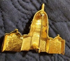 Vintage 1970 Monet United States Capitol Brooch Pin