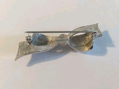 Vintage Textured Brushed Silver Tone Bow Brooch Pin 2″ Long