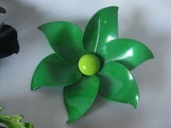 6 Vintage Flower Enamel Yellow Red Blue Green White Gold Silver Daisy Lot