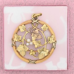 Antique Edwardian French Ivy & Berry Gold Plate Pearl Pendant