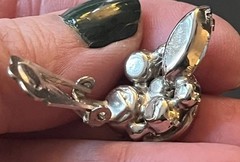 Vintage Stunning Rhinestones Pin Brooch Gray & Cleat Prong Set Stones