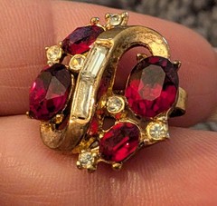 Alfred Philippe Trifari 1940’s Pat Pending Ruby & Clear 3 Piece Necklace Set