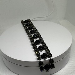 Vtg Wavy Black Crystal and Rhinstones Victorian Bracelet. 1”x7”. See pics.