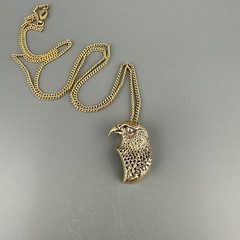 Vintage Eagle Pendant Necklace Gold Tone Figural Bird Signed 18″ Chain Box Clasp