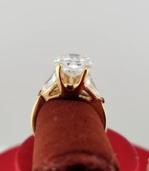 Vtg Sz 7 Ring Oval Triangle Cubic Zirconia 18KGE Gold Electroplate Jewelry USA