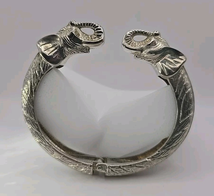 Silver Two Kissing ELEPHANT Heads Clamper Hinged Bracelet (SKU# 1923) BEAUTIFUL!